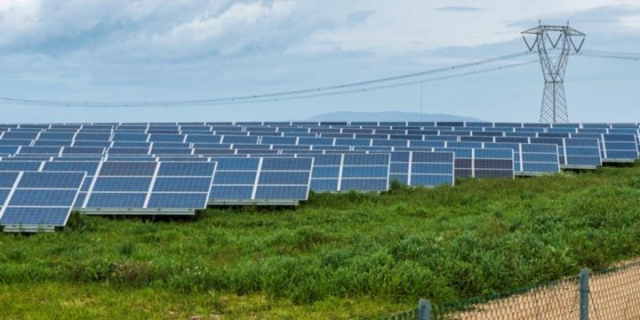 ENI e Governo de Angola assinam contrato de concessão de nova central solar