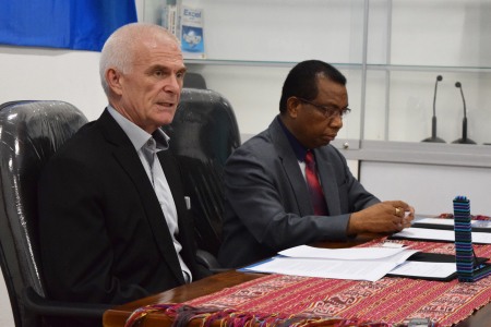 Cerimónia de assinatura do Memorando de Entendimento entre o PNUD e a Universidade Nacional de Timor Lorosae para empoderamento dos estudantes para o Desenvolvimento Sustentável
